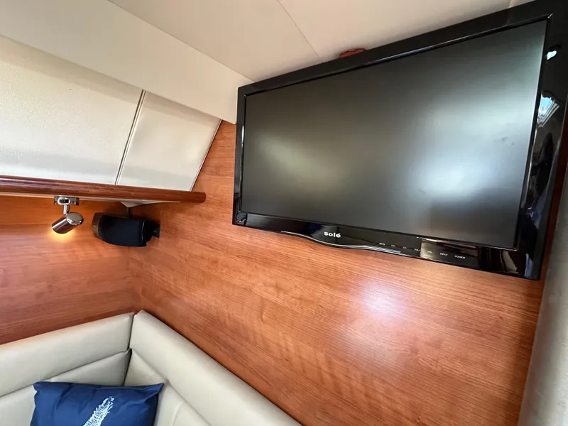 Slide: The Image of Hunter 33 2013 - 52