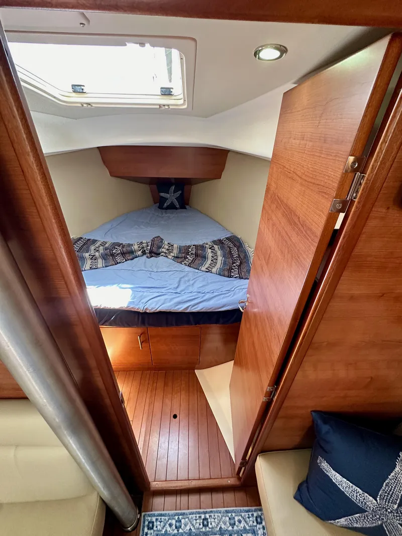 Slide: The Image of Hunter 33 2013 - 54