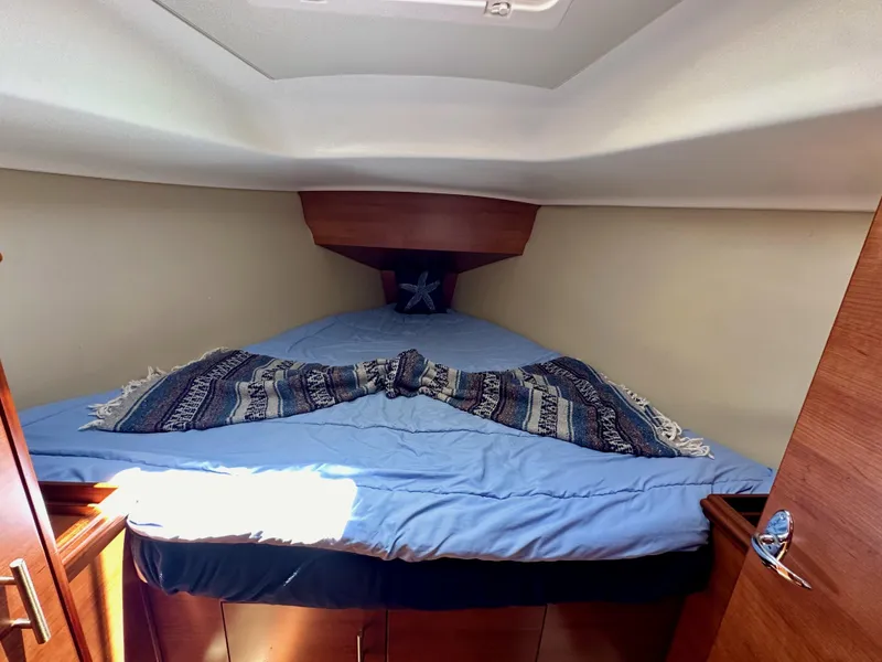 Slide: The Image of Hunter 33 2013 - 55