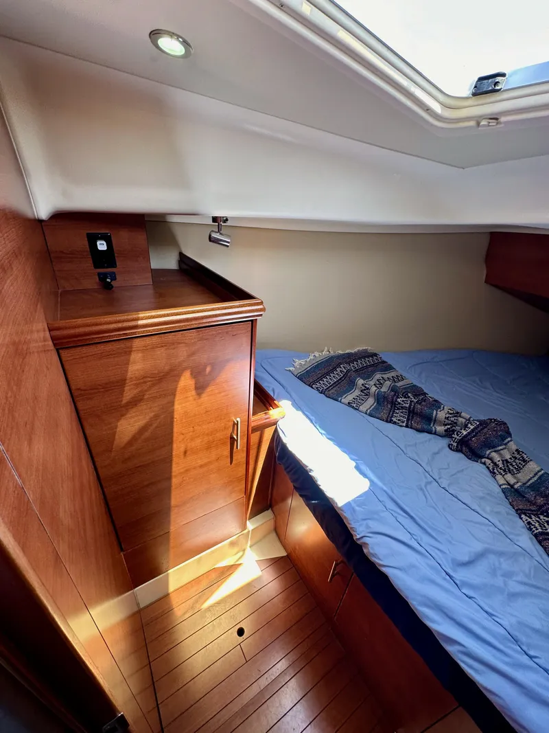 Slide: The Image of Hunter 33 2013 - 56