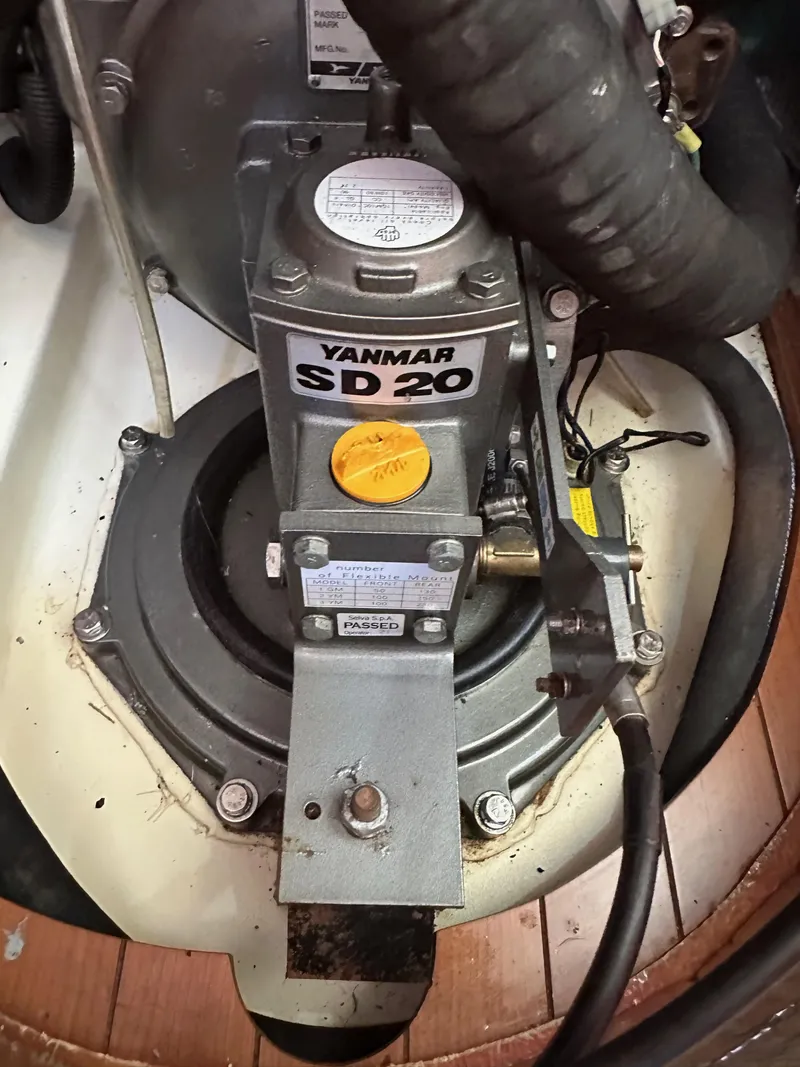 Slide: The Image of Hunter 33 2013 - 61