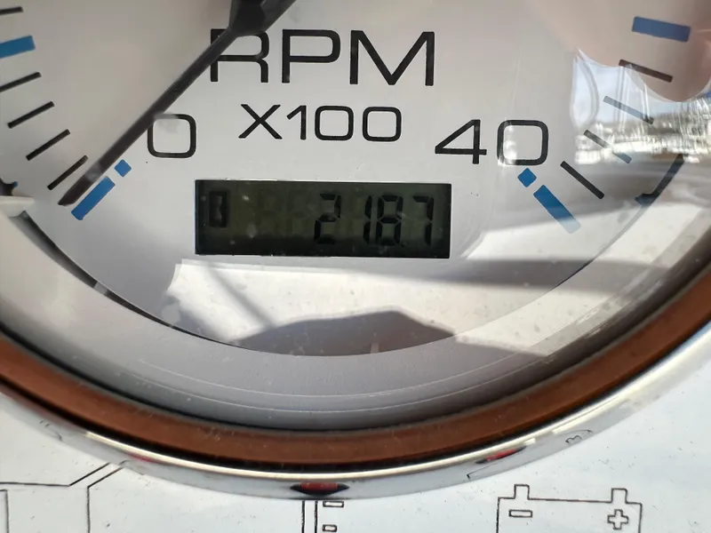 Slide: The Image of Hunter 33 2013 - 65