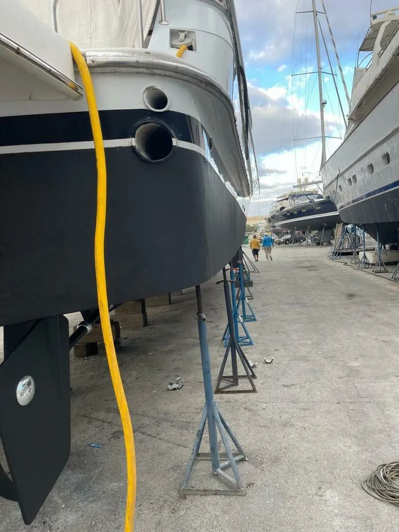 Slide: The Image of Tarrab Motor Yacht 1999 - 69