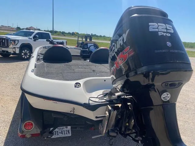 Slide: The Image of Ranger 208 VX 2009 - 9