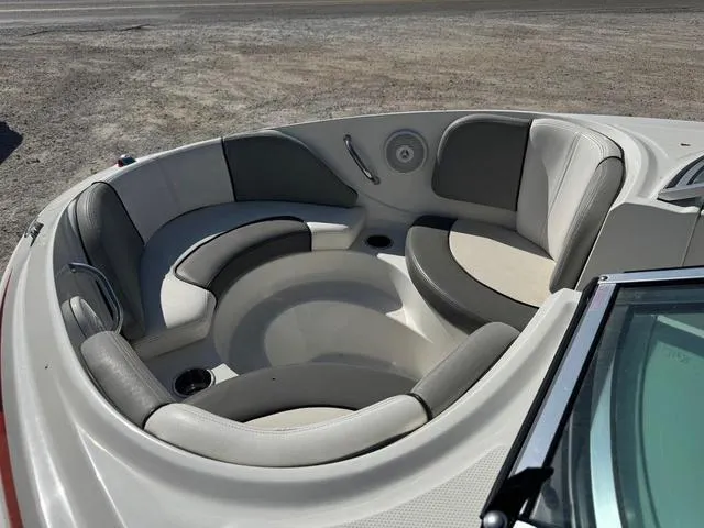 Slide: The Image of Sea Ray 185 Sport 2011 - 8