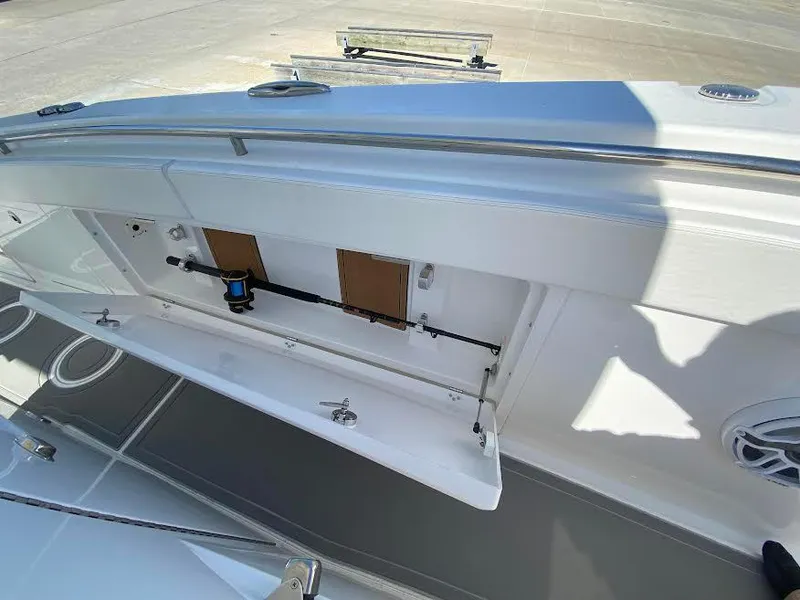 Slide: The Image of Caymas 341 CC 2021 - 16