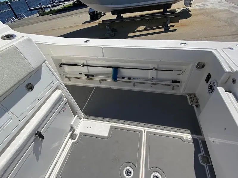 Slide: The Image of Caymas 341 CC 2021 - 23