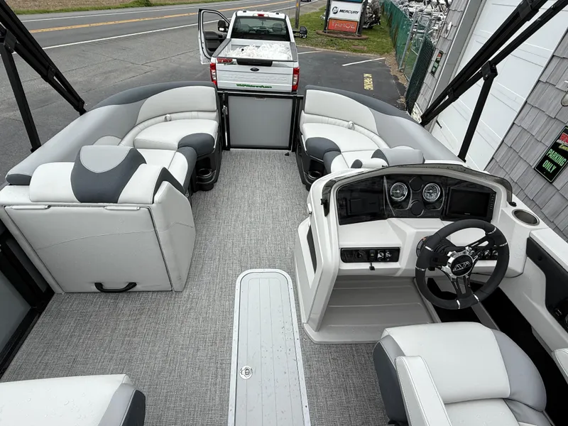 Slide: The Image of 2025 Avalon LSZ Quad Lounger interior, featuring spacious seating and modern dashboard design. - 21