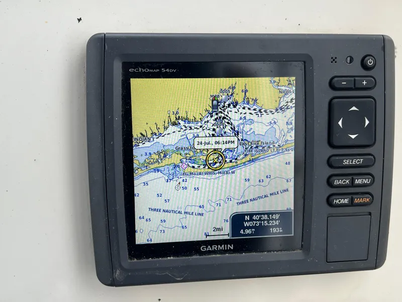 Slide: The Image of Garmin GPS device displaying nautical map on Mako 250 Cuddy Cabin, 1989 model. - 9