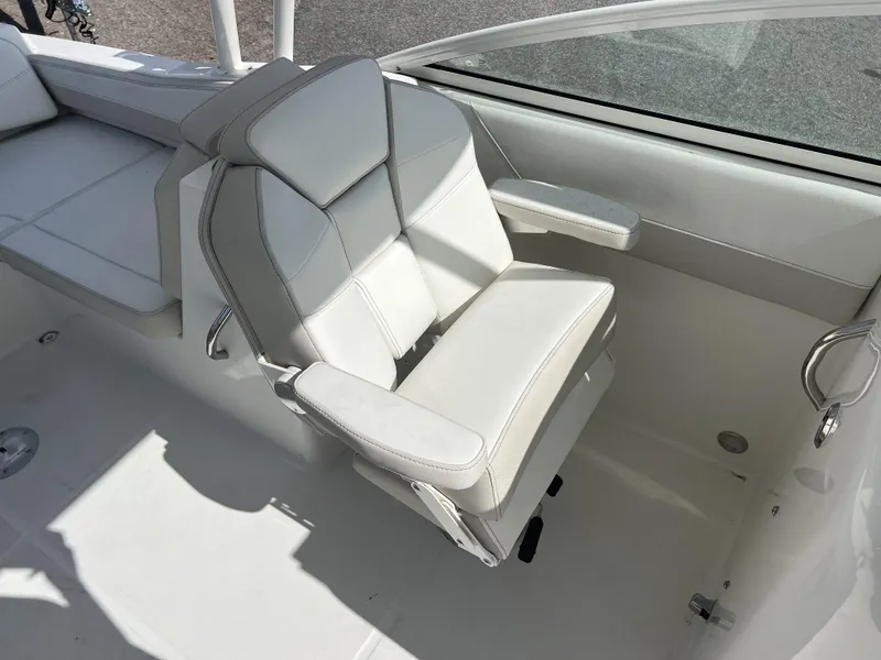 Slide: The Image of World Cat 230 SD 2025 - 15