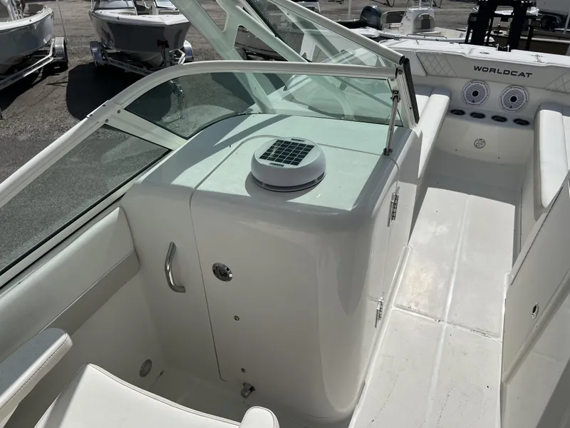 Slide: The Image of World Cat 230 SD 2025 - 6