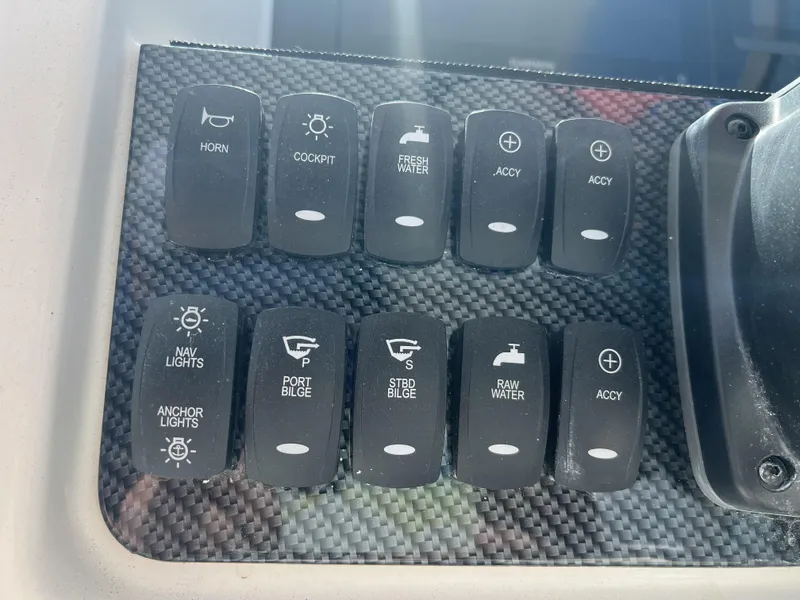 Slide: The Image of World Cat 230 SD 2025 - 9