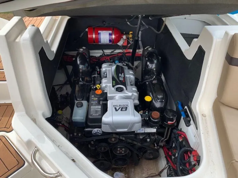 Slide: The Image of Sea Ray SLX 280 2017 - 17