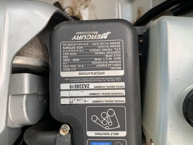 Slide: The Image of Sea Ray SLX 280 2017 - 18