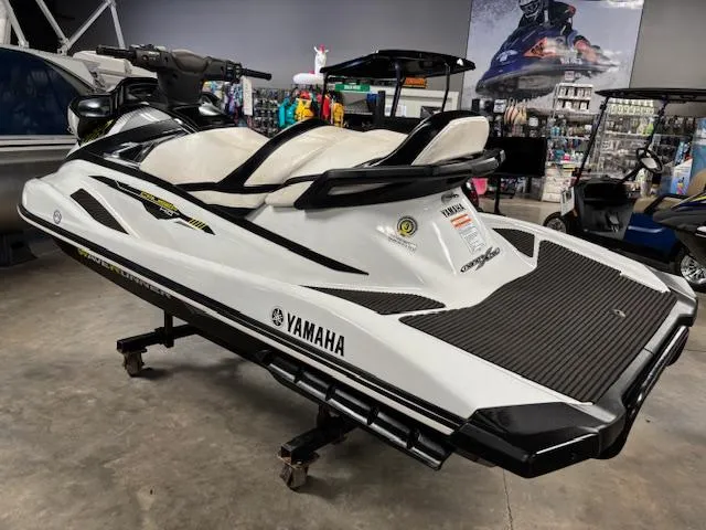 Slide: The Image of 2017 Yamaha WaveRunner VX Cruiser HO 1.8 in showroom, white and black design. - 4