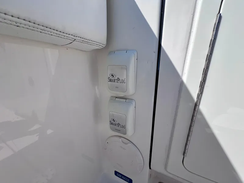 Slide: The Image of SmartPlug outlets on 2022 World Cat 400 CC-X boat, featuring night vision and joystick controls. - 25