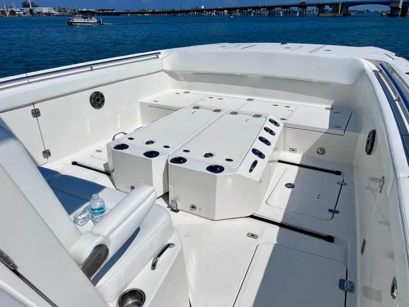 Slide: The Image of World Cat 400 CC-X 2022 - 64