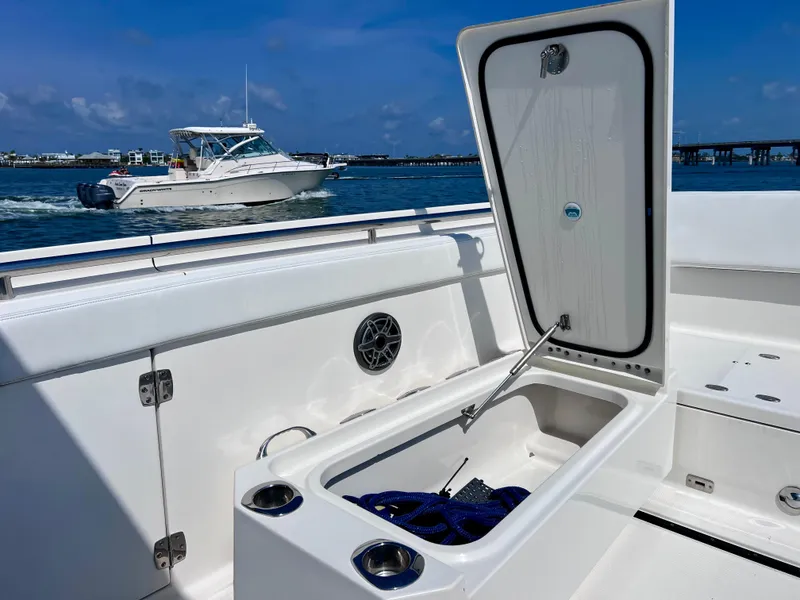 Slide: The Image of World Cat 400 CC-X 2022 - 68