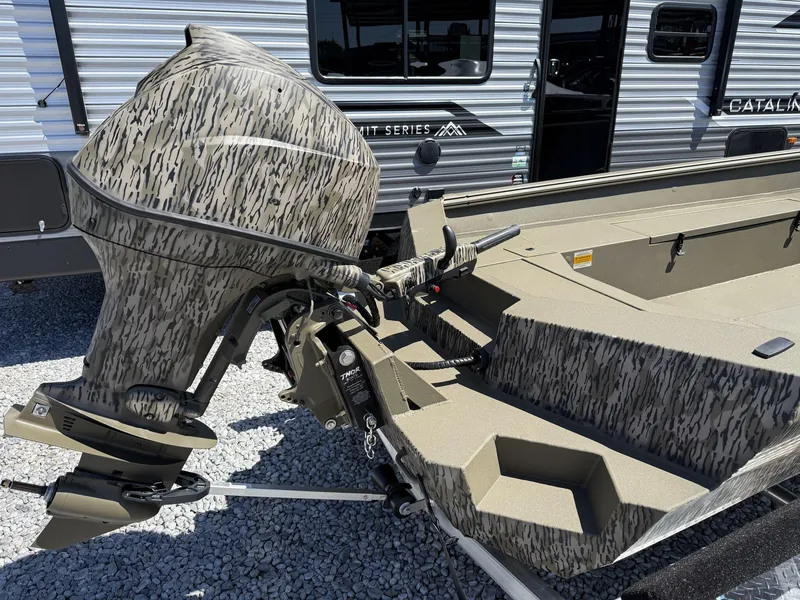 Slide: The Image of Thor Lake Hammer 1754 TIMBER HAMMER 2025 - 3