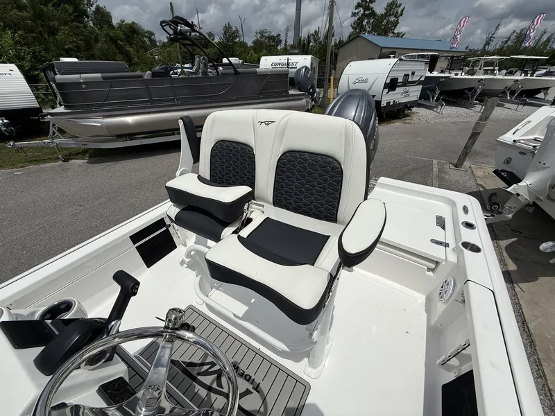 Slide: The Image of Tidewater 2110 Bay Max 2025 - 4
