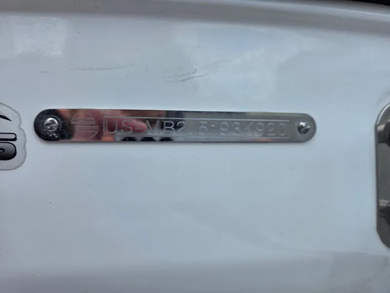 Slide: The Image of 2020 Malibu 21VLX boat identification plate with serial number. - 18