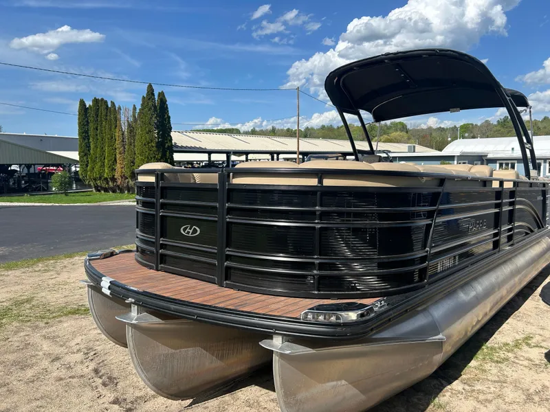 Slide: The Image of Brunswick Boat Group SOLSTICE 240 2019 - 3