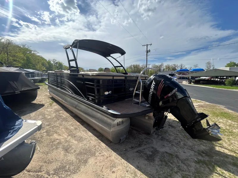 Slide: The Image of Brunswick Boat Group SOLSTICE 240 2019 - 5