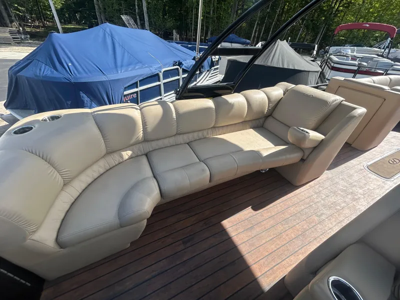 Slide: The Image of Brunswick Boat Group SOLSTICE 240 2019 - 9