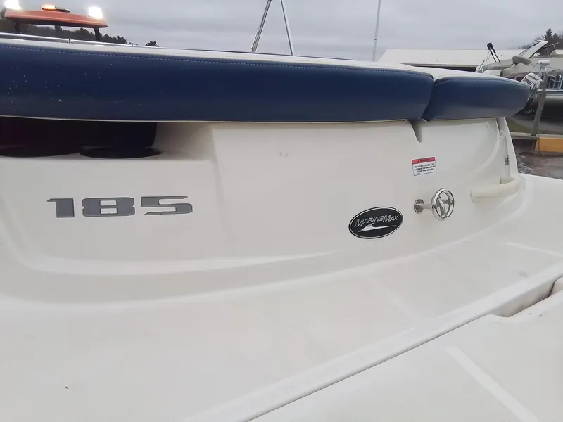 Slide: The Image of Sea Ray 185 Sport 2010 - 11