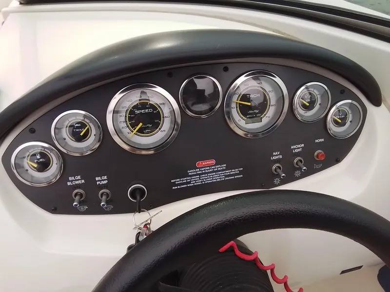 Slide: The Image of Sea Ray 185 Sport 2010 - 22