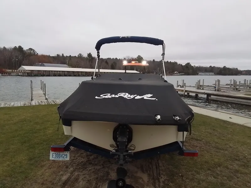 Slide: The Image of Sea Ray 185 Sport 2010 - 33