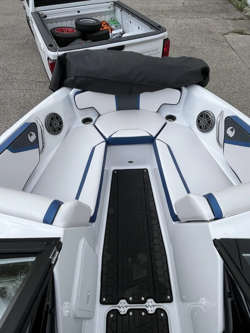 Slide: The Image of Scarab Jet 2023 - 10