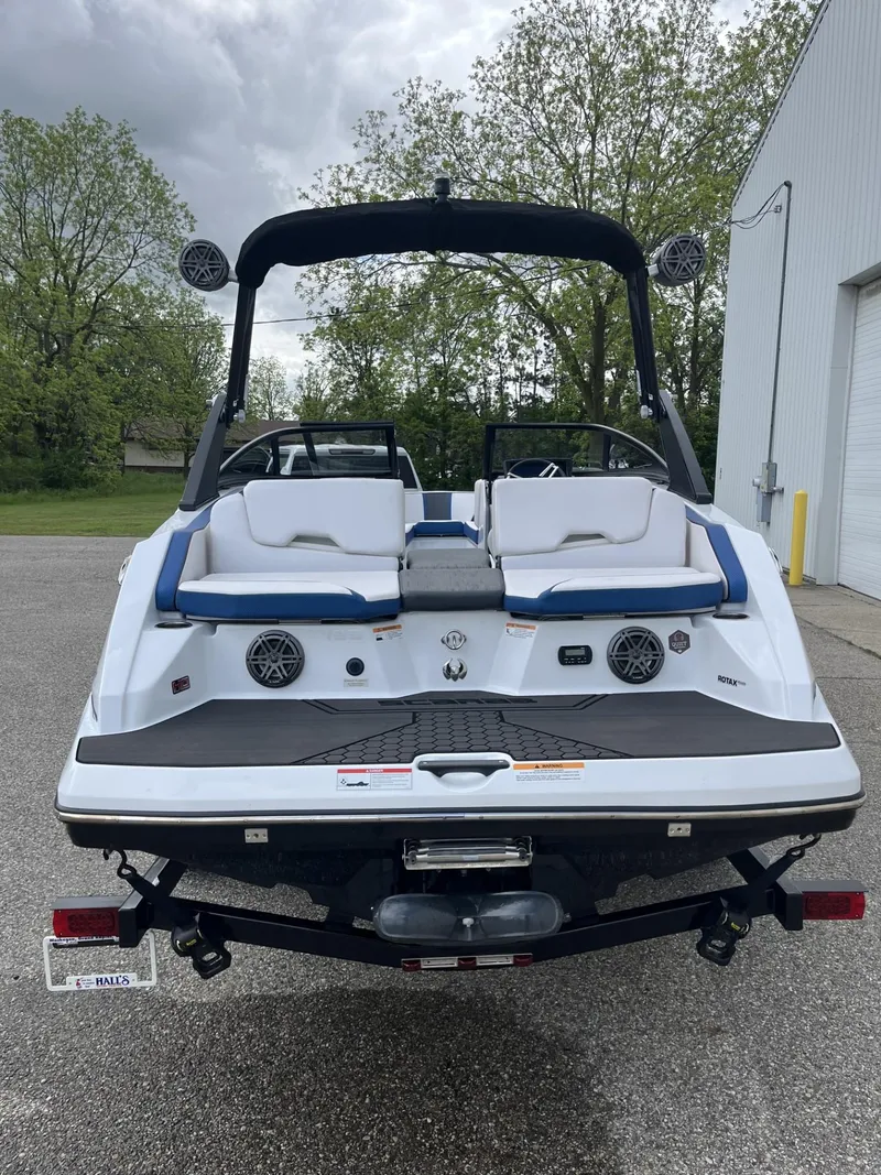 Slide: The Image of Scarab Jet 2023 - 4