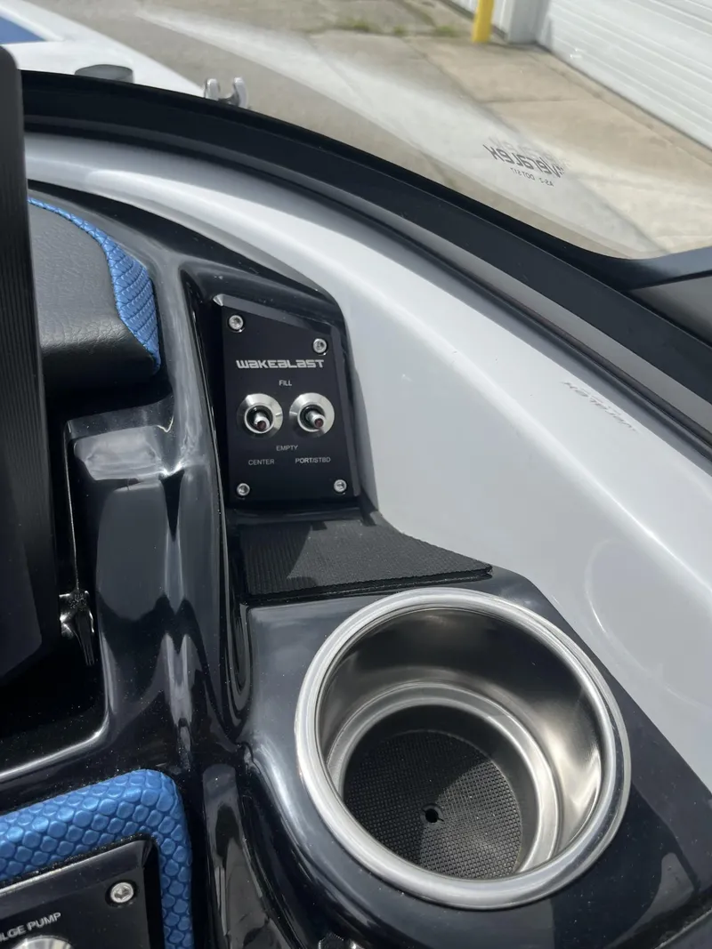 Slide: The Image of Scarab Jet 2023 - 8