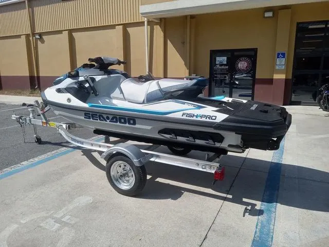 Slide: The Image of Sea-Doo FISH PRO 2025 - 10