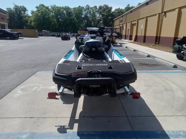 Slide: The Image of Sea-Doo FISH PRO 2025 - 13