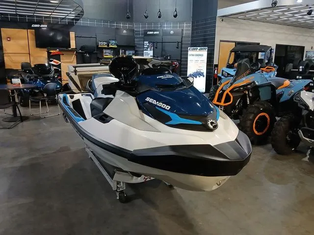 Slide: The Image of Sea-Doo FISH PRO 2025 - 17