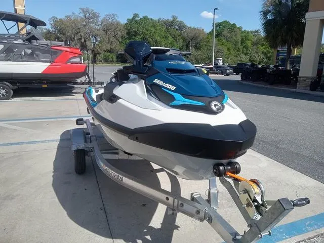 Slide: The Image of Sea-Doo FISH PRO 2025 - 4