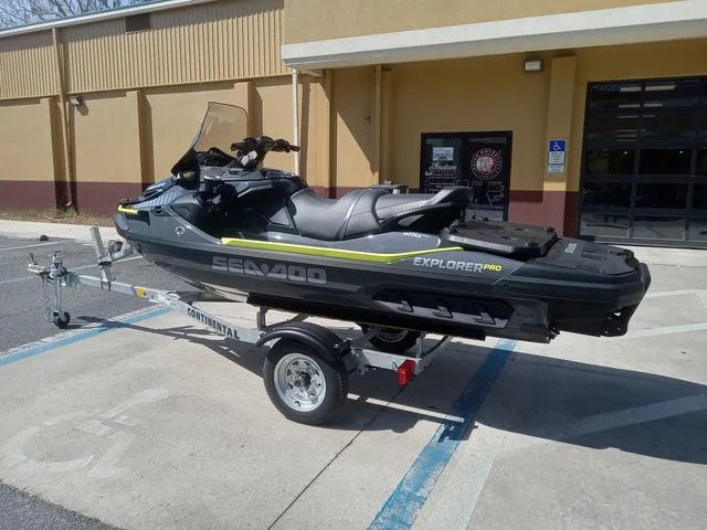 Slide: The Image of Sea-Doo Explorer Pro 2025 - 10