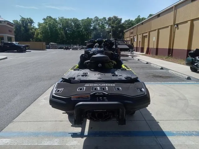 Slide: The Image of Sea-Doo Explorer Pro 2025 - 13