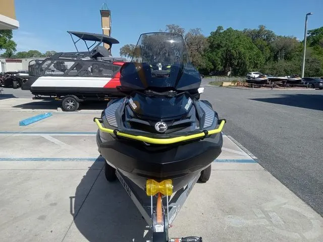 Slide: The Image of Sea-Doo Explorer Pro 2025 - 5