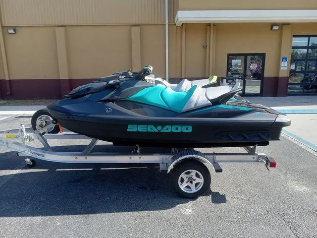 Slide: The Image of Sea-Doo GTI 2025 - 13