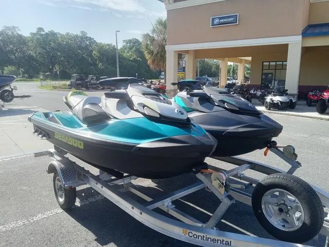 Slide: The Image of Sea-Doo GTI 2025 - 3