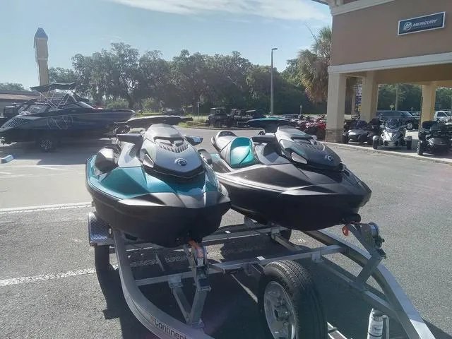 Slide: The Image of Sea-Doo GTI 2025 - 4