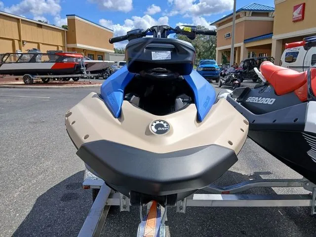 Slide: The Image of Sea-Doo Spark Trixx for 3 2025 - 8