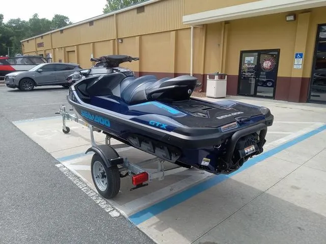 Slide: The Image of Sea-Doo GTX 230 2025 - 15