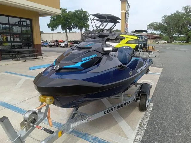 Slide: The Image of Sea-Doo GTX 230 2025 - 6