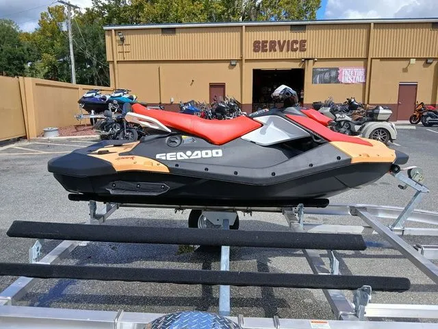 The Image of Sea-Doo Spark for 3 2025 - 1