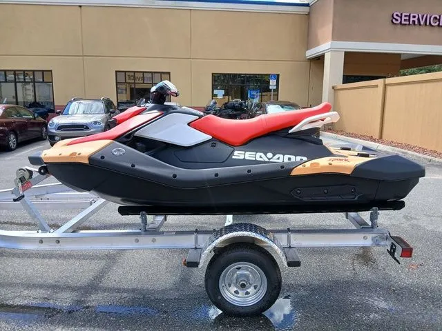 Slide: The Image of Sea-Doo Spark for 3 2025 - 11