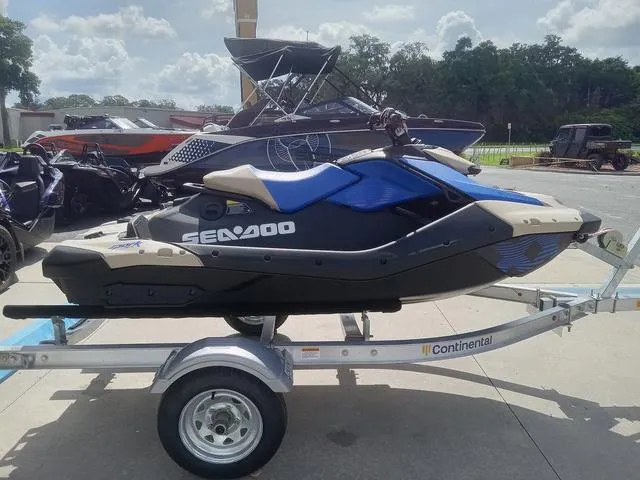 The Image of Sea-Doo Spark Trixx 2025 - 1